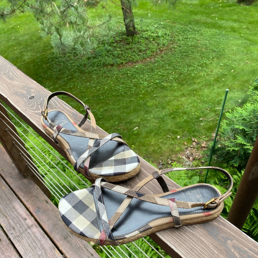 Great Burberry sandals in good condition.  Size 36.